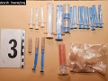 Polícia prekvapila drogového dílera Polícia prekvapila drogového dílera