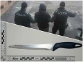Mladík sa otčimovi vyhrážal zabitím: FOTO Okamihy hrôzy za dverami domu pri Považskej Bystrici