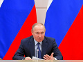 Nečakaný koniec po boku prezidenta: Putin prepustil jedného z najmocnejších Rusov