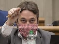 Blaha čelí obvineniu z popierania zločinov režimov: Fico stojí za ním