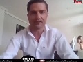 VIDEO Reportér hlásil správy z domu, a pritom sa sám usvedčil z nevery: Pozrite sa vpravo!