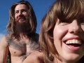 Pomsta prírode: Wortex nahá v poli s frajerom.... VIDEO Oni fakt sexujú pred ľudmi?!