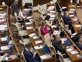 AKTUÁLNE Potratová legislatíva sa nezmení, plénum odmietlo Záborskej novelu