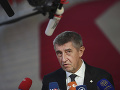 Českí poslanci idú príkladom: Schválili zmrazenie platov politikov