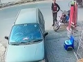 VIDEO Pozrite sa, ako rýchlo vykradol mladík auto! Dávajte si pozor na takéto TRIKY zlodejov