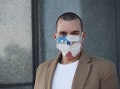 Korona neexistuje? Bývalý moderátor má živý dôkaz: Takto dopadla jeho sestra!
