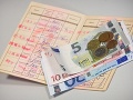 Otrasný podvod na juhu Slovenska: Žena vykrádala účty klientov, dôchodcov obrala o vyše 70-tisíc eur!