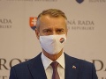 KORONAVÍRUS Od vypuknutia pandémie prešiel skoro rok a my nemáme žiadnu aplikáciu, vyhlásil Raši