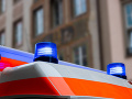 Cyklista napadol záchranárov, ktorí Cyklista napadol záchranárov, ktorí