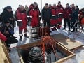 Vedci chcú odhaliť záhadu vzniku vesmíru: VIDEO Odpoveď sa má skrývať v sibírskom jazere