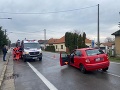 FOTO Dopravná nehoda pri Topoľčanoch: Pri zrážke troch vozidiel sa zranilo päť ľudí