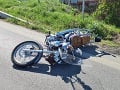 Ďalšia smrteľná nehoda: FOTO Vodič motocykla ťukol do protiidúceho auta, stálo ho to život