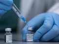 MIMORIADNE EÚ schválila nákup až 1,8 miliardy dávok tejto vakcíny!