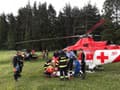 Leteckí záchranári leteli na pomoc mužovi (24), ktorý spadol zo štvorkolky