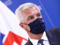 Hovorca nachytal vlastného ministra na hruškách: FOTO Korčok uprostred pracovného frmolu jednoducho zaspal!