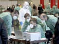 KORONAVÍRUS Zdravotníci v Rakúsku prostestovali: Nedostatok personálu a preťaženie