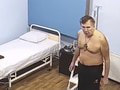 Väznený Saakašvili je na tom zle: Zvracal krv a nevládze vstať z lôžka