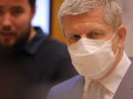Veľký PREHĽAD nových opatrení: Školy sa zatvoria, obchody otvoria! Na Vianoce budeme bez návštev