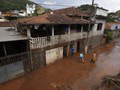 Zosuvy pôdy po lejakoch si vyžiadali v Brazílii už 12 obetí