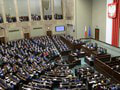 Poľský parlament žiada o medzinárodnú podporu pre Ukrajinu: Rusko ničí poriadok a mier v Európe