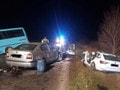 FOTO Tragická nehoda pri Prievidzi: Zrážka dvoch áut a autobusu, zahynuli matka (†35) aj jej dieťa