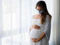 Budúce mamičky, pozor! Ak sa počas tehotenstva nakazíte KORONAVÍRUSOM, takto to môže uškodiť plodu