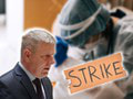Hrozí kolaps aj tvrdý štrajk: Lekári tlačia na vládu, Lengvarský obvinenia odmieta! Rezorty na seba odkazujú