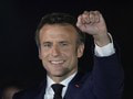 Útok na znovuzvoleného prezidenta: Macron sa len tesne vyhol zásahu paradajkami