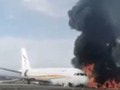 Hororový scenár pred štartom lietadla: Stroj vybočil zo svojej vzletovej dráhy a začal horieť! Pasažierov stihli evakuovať