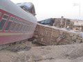 FOTO V Iráne sa vykoľajil vlak: Počet obetí stúpol na 18, ďalších 86 osôb utrpelo zranenia