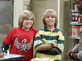Cole Sprouse si s bratom Dylanom zahral v seriáli Sladký život Zacka a Codyho.