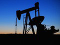 Ceny ropy v závere týždňa vzrástli: Cena Brentu uzavrela tesne pod 101 USD/barel