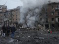 MIMORIADNY ONLINE Rusi od odsunu usmrtili v Chersone pri ostreľovaní už 32 civilistov
