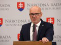 Vinou rezortu školstva môže Slovensko prísť podľa Gröhlinga o 815 miliónov eur