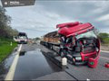 AKTUÁLNE Na diaľnici D1 za Sencom v smere do Bratislavy sa prevrátil kamión: Prejazdný je ľavý pruh