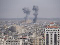 Obrovské útoky v Pásme Gazy: Radikáli vypálili 270 rakiet, 20 ľudí je mŕtvych
