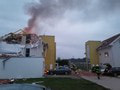 MIMORIADNE Nešťastie v obci pri Trnave: V bytovke vybuchol plyn! Jedna osoba neprežila, hlásia zranených