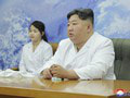 Severokórejský vodca Kim Čong-un si prezrel novopostavený vojenský špionážny satelit