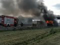 Dráma na diaľnici A4: Autobus plný detí v plameňoch, zasahovali záchranári aj hasiči