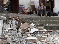 Čínu zasiahlo obrovské zemetrasenie