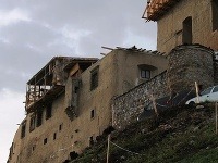 Počasie poškodilo strechu hradu Krásna Hôrka