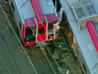 Pri zrážke dvoch vlakov pri New Yorku sa zranilo okolo 70 ľudí
