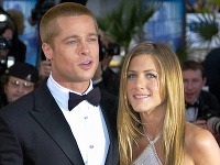 Jennifer Aniston a Brad Pitt v čase, keď pôsobili ako idylická hollywoodska dvojica Jennifer Aniston a Brad Pitt v čase, keď pôsobili ako idylická hollywoodska dvojica
