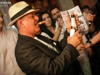 Milton Bernal z Kuby pokrstil nové číslo Milliard Sun vzácnym Moet&Chandon ICE