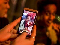 S HTC One máte informácie pod palcom