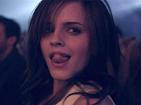 Emma Watson sa poriadne odviazala.