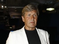 Ján Kroner sa opäť zapája do pracovného života. Ján Kroner sa opäť zapája do pracovného života.