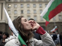 Tísícky Bulharov sa opäť dožadovali nových volieb v krajine