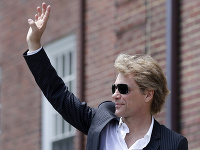 Bon Jovi daroval svojmu rodisku spustošenému hurikánom milión dolárov