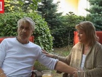 Josef Rychtář je rád, že v nemocnici sa Iveta Bartošová k alkoholu neodstane. 